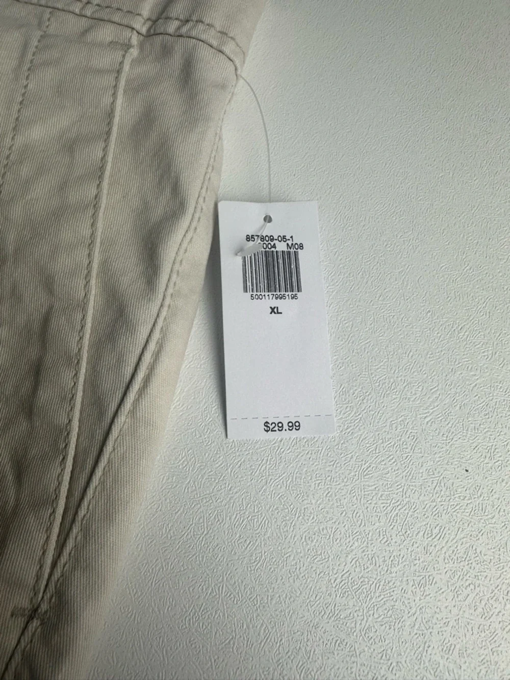 Old Navy women’s size XL high-rise OG Chino shorts‎ New with tags